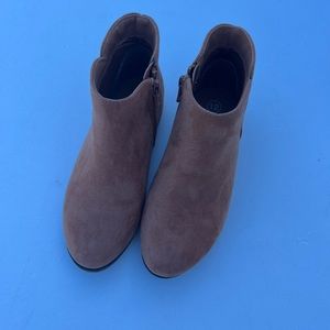 Cat and Jack tan suede boots. Size 12.